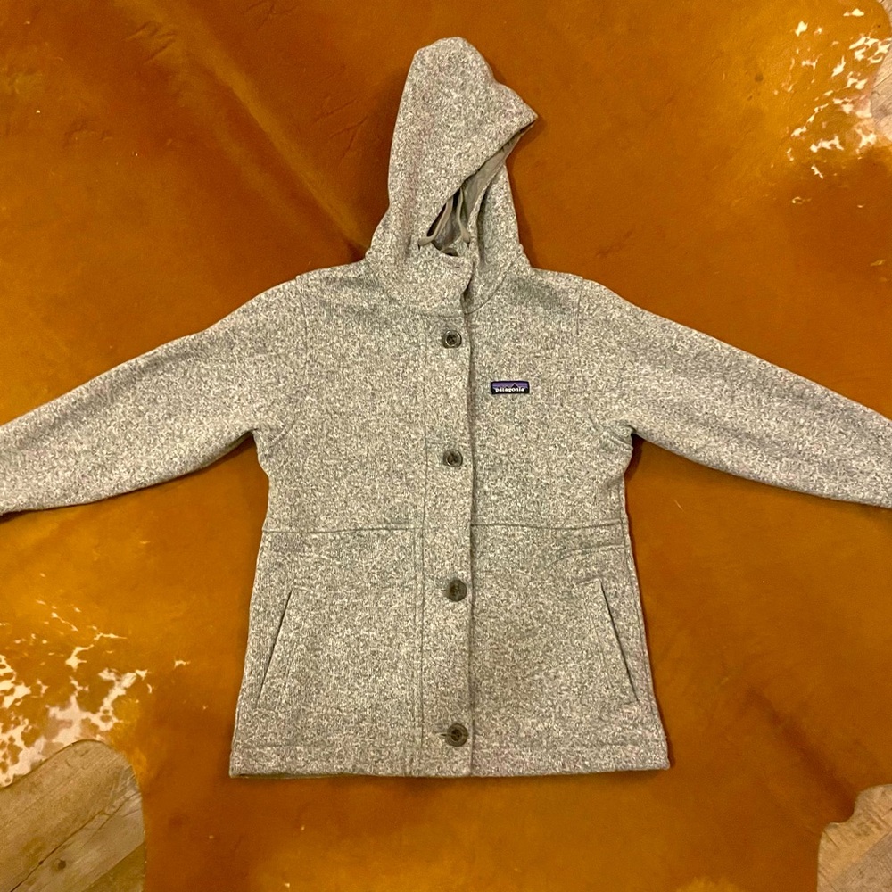 Patagonia Women’s a gray hoodie button up